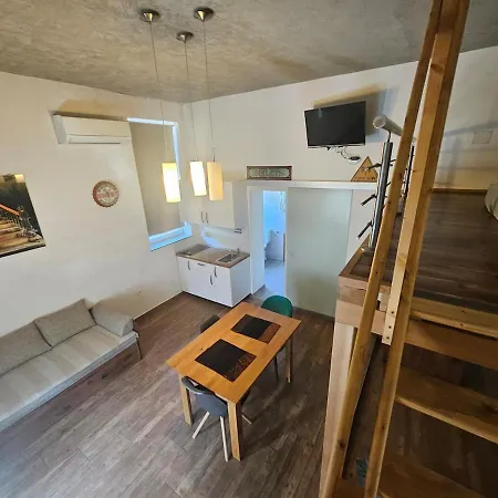 Comfortable Near Old Town Center