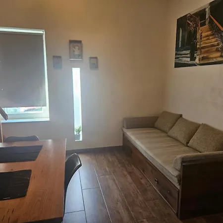 Comfortable Near Old Town Center דירה