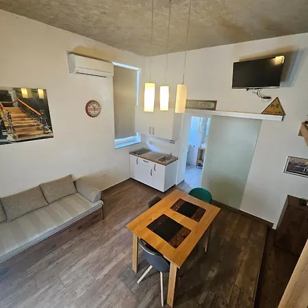 דירה Comfortable Near Old Town Center *
