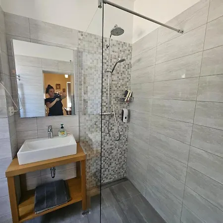 Comfortable Near Old Town Center *